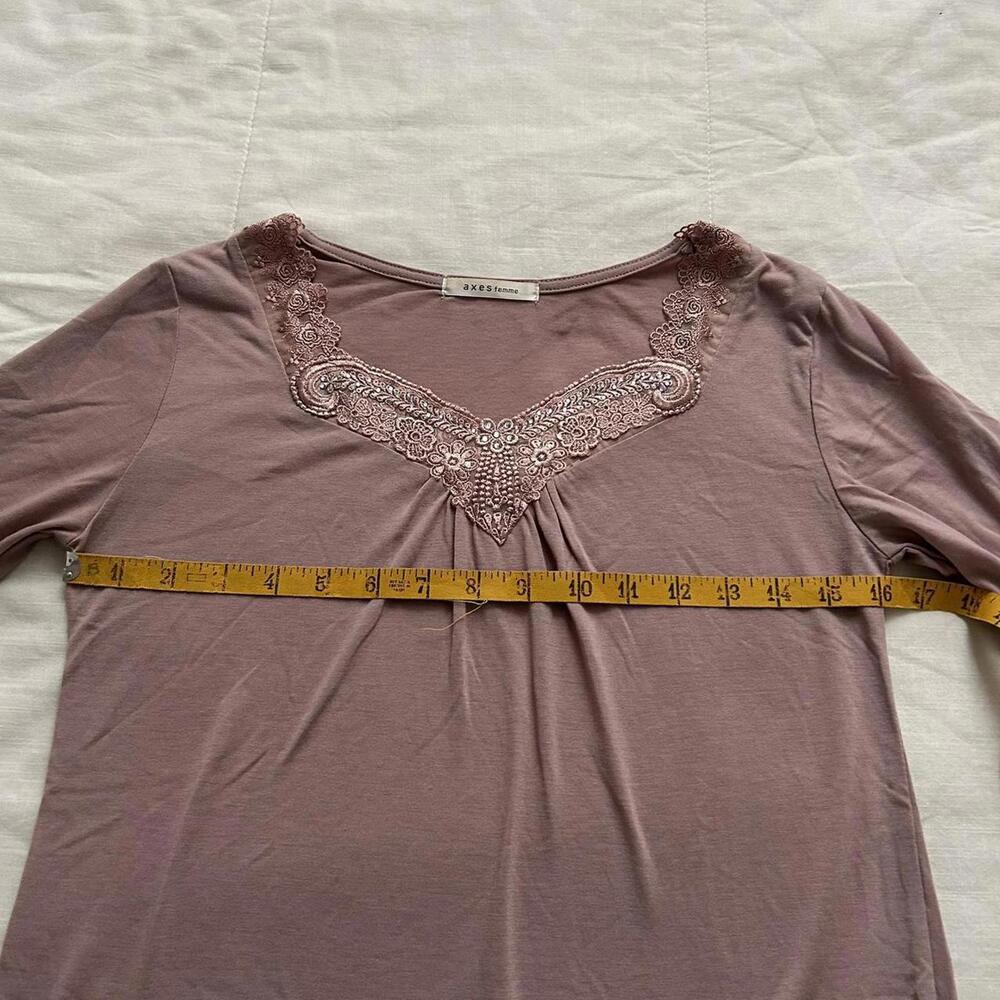 Axes Femme mauve baby pink 3/4 sleeve top with ruched lace bib detail - Picture 6 of 7
